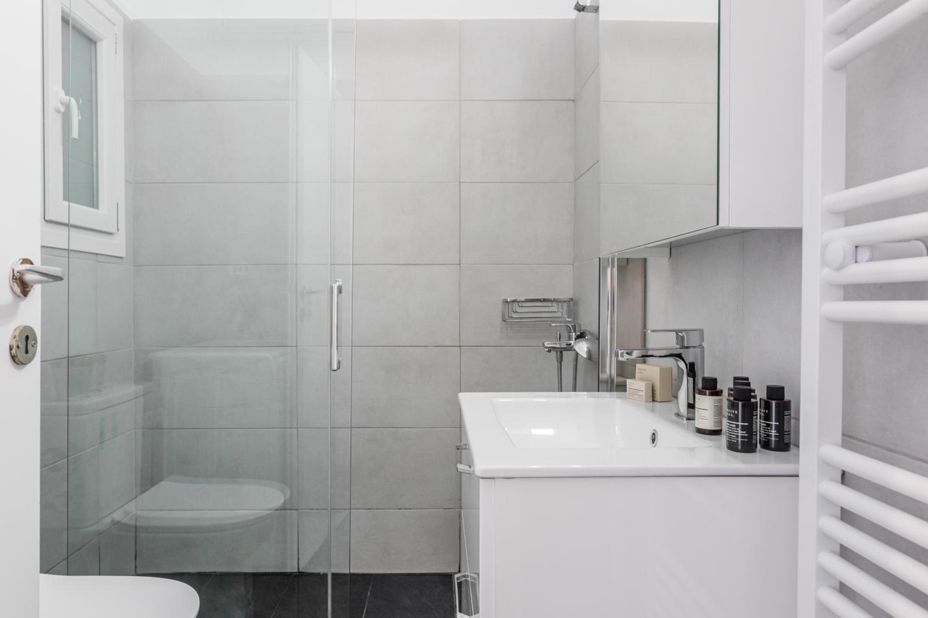 Central Cozy Apartments in Plaka by UPSTREET
