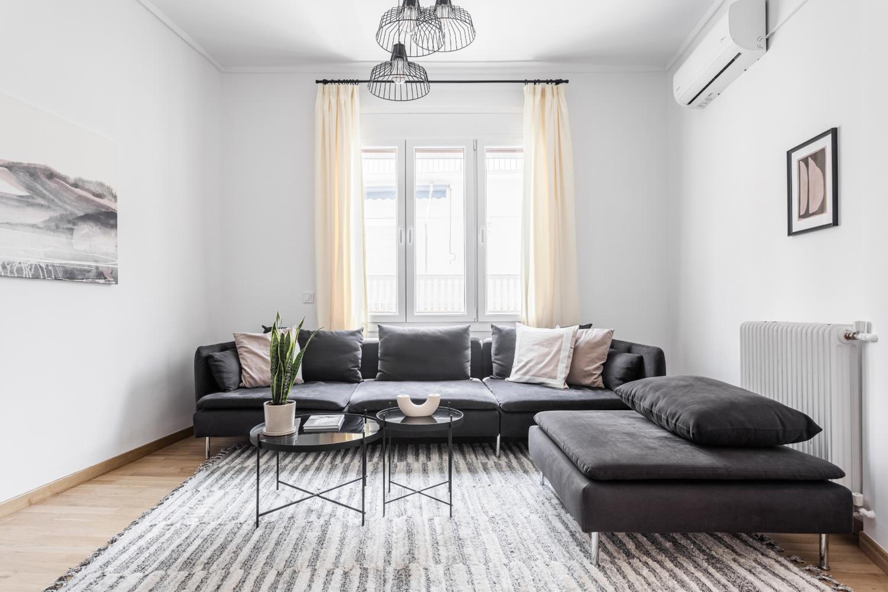 Central Cozy Apartments in Plaka by UPSTREET