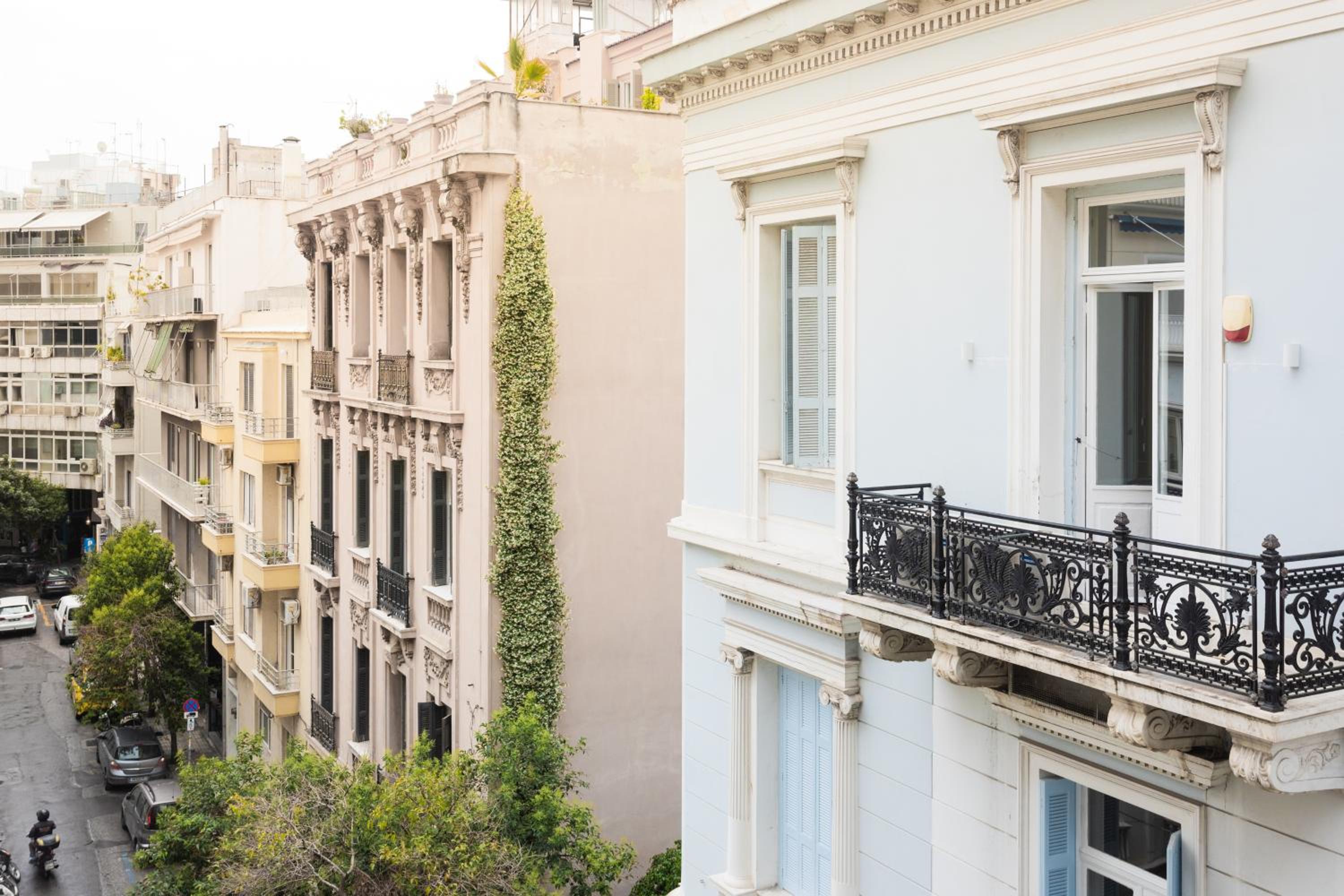 Central Cozy Apartments in Plaka by UPSTREET