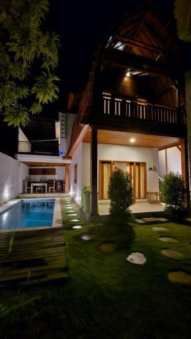 Anzel Luxe Villa
