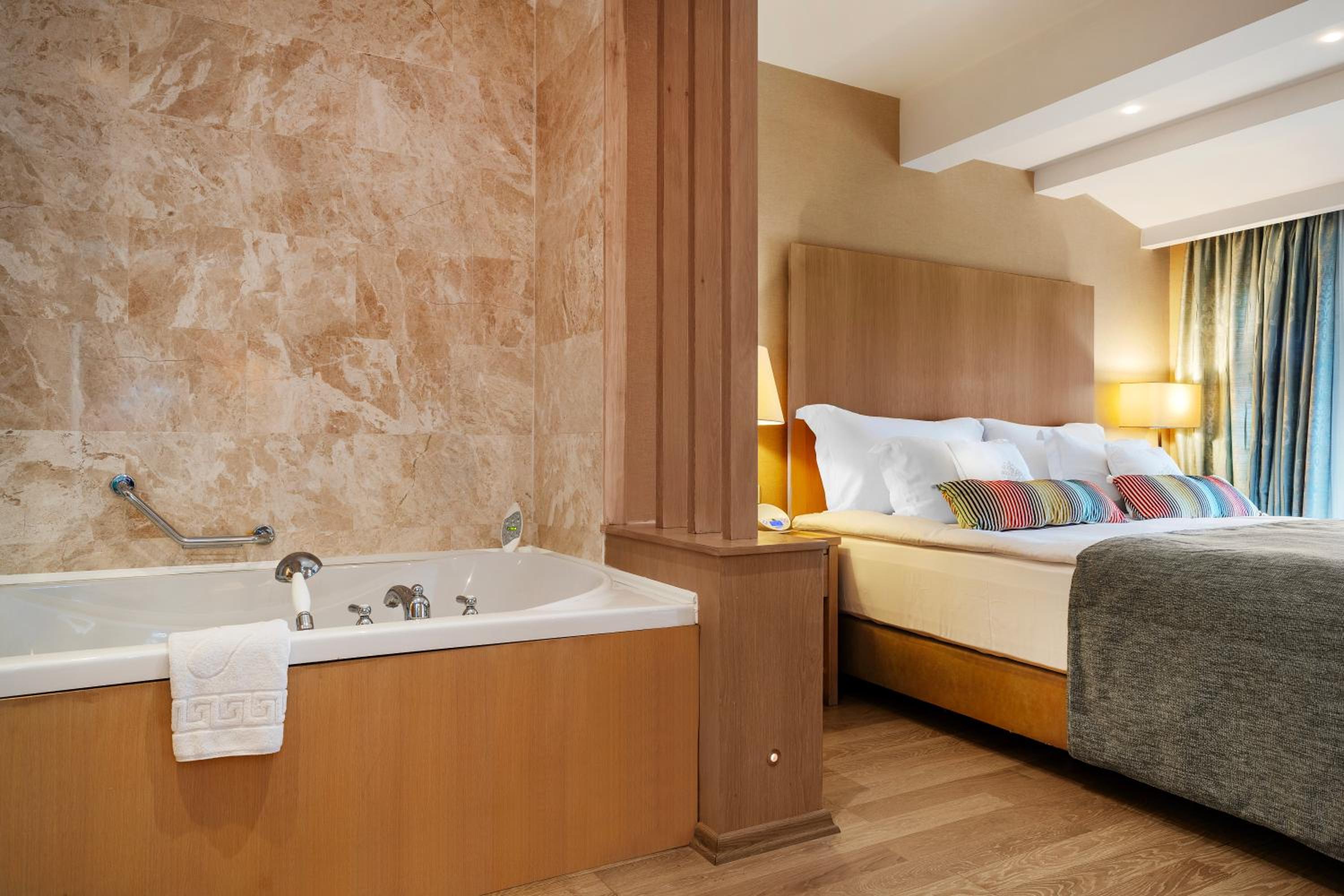 Marti Resort Deluxe Hotel — photo 63