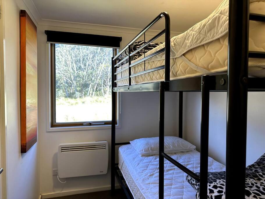 Cape Cod Chalet, alpine-getaways