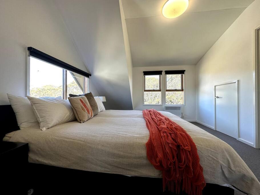 Cape Cod Chalet, alpine-getaways