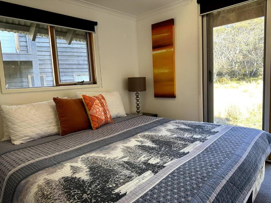 Cape Cod Chalet, alpine-getaways