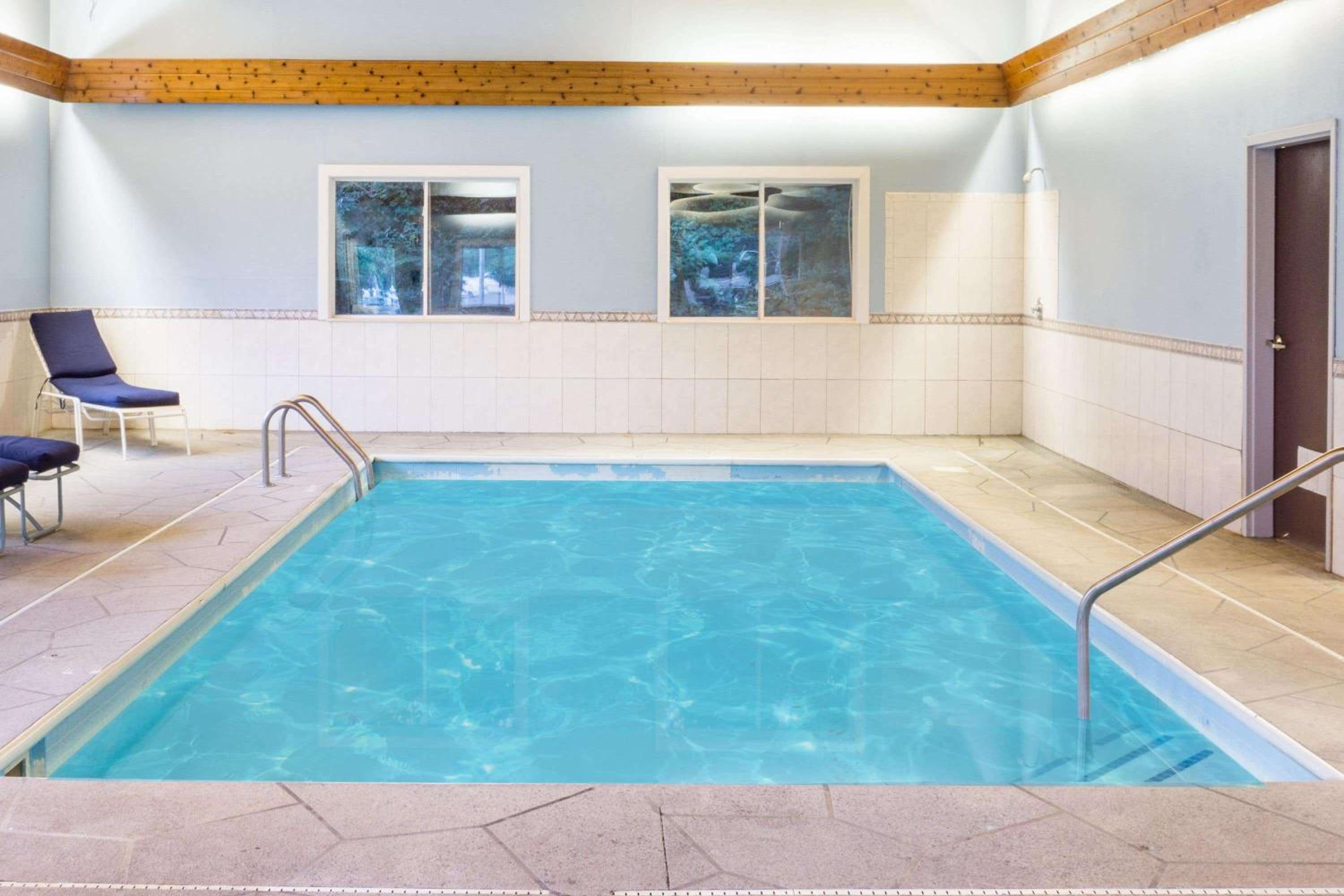Baymont by Wyndham Piqua view 2