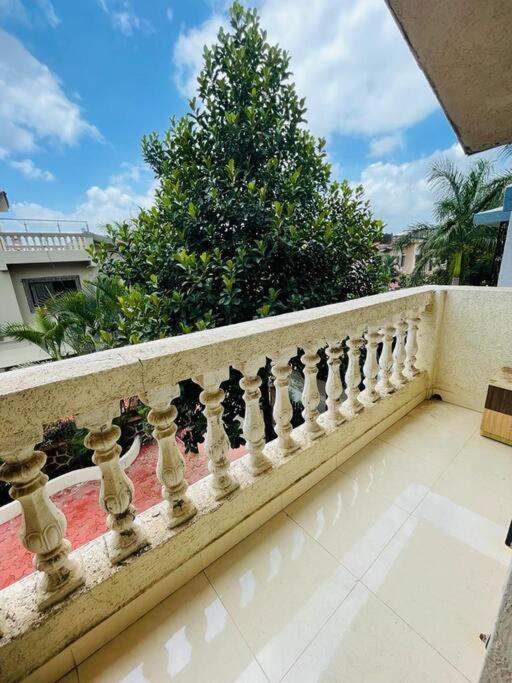 The Perfect Stays Para Disco BIG POOL Villa view 5