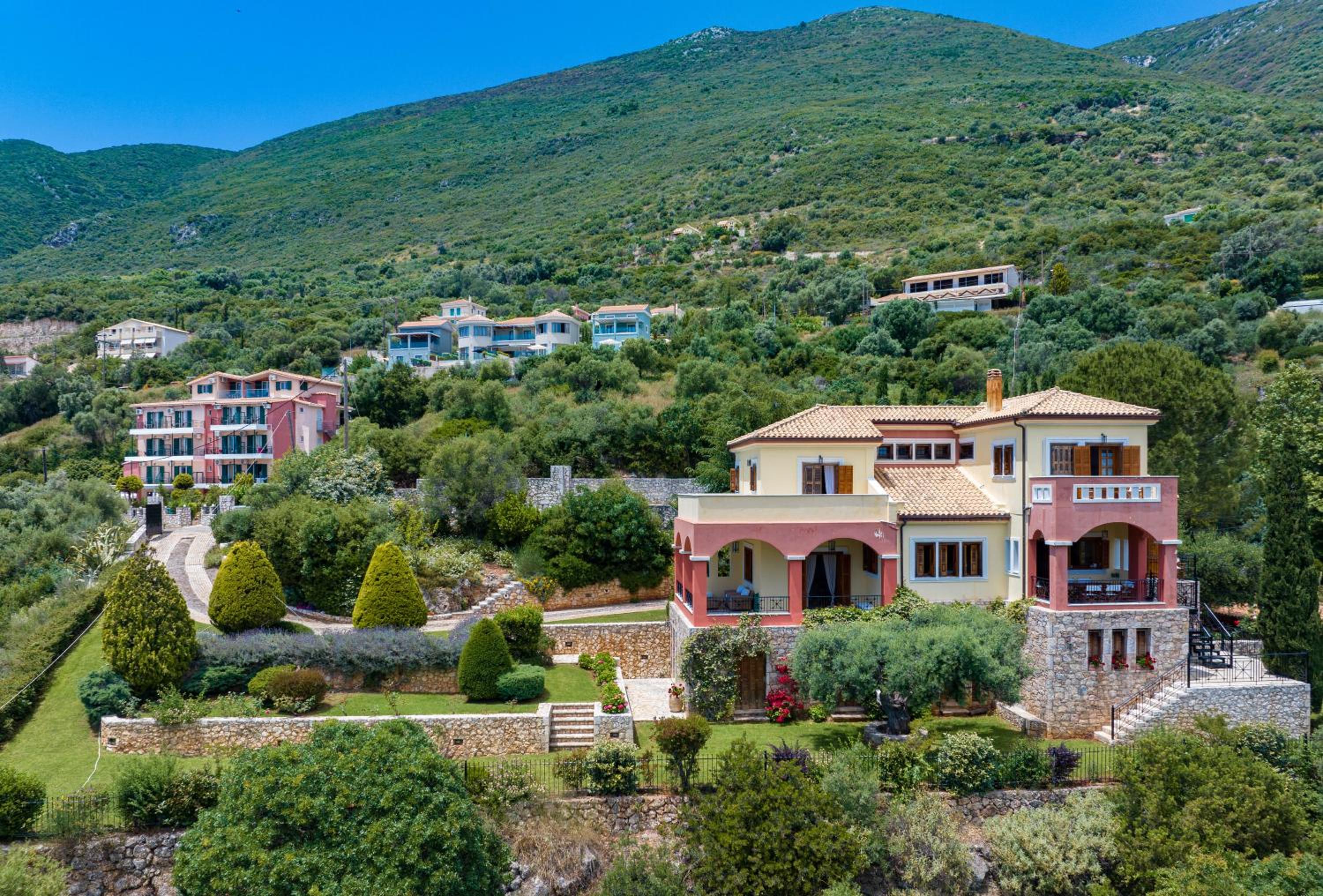 Villa Pera