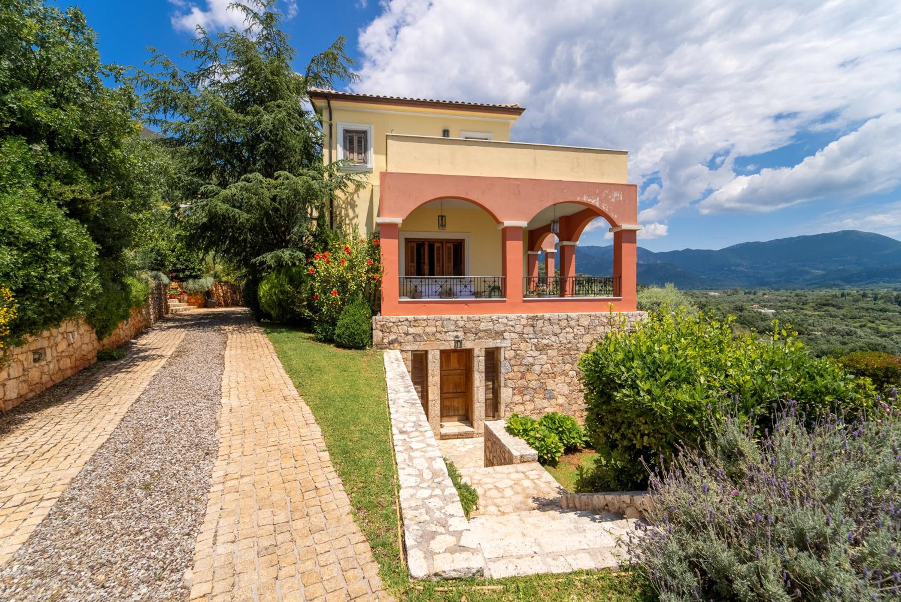 Villa Pera