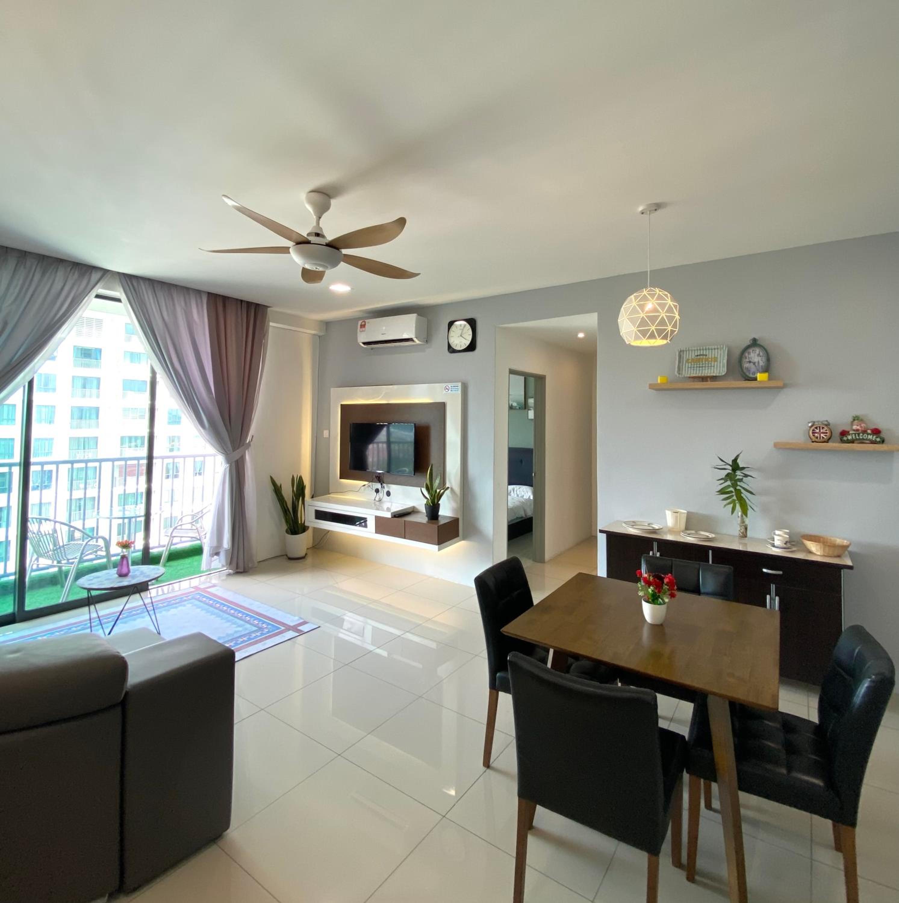 Best Modern Design Homestay Meru Casa Kayangan photo 3