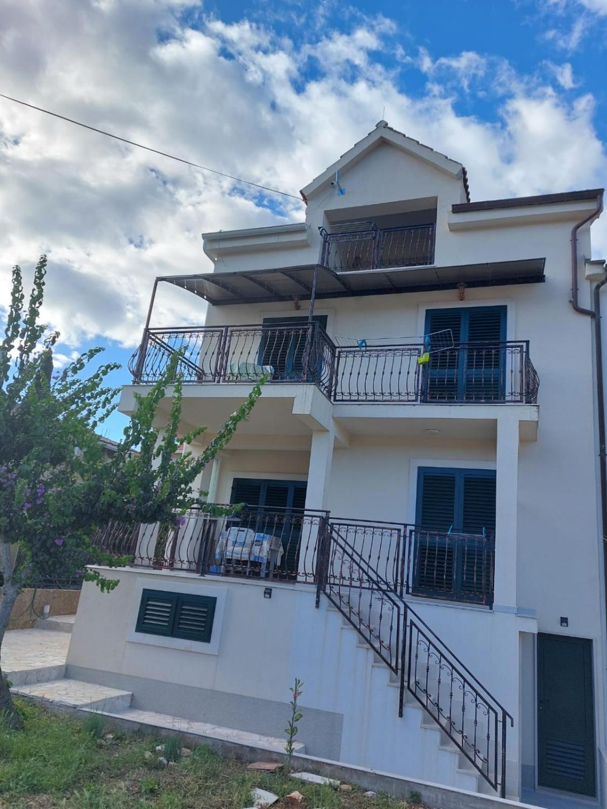 Apartmani Elisa