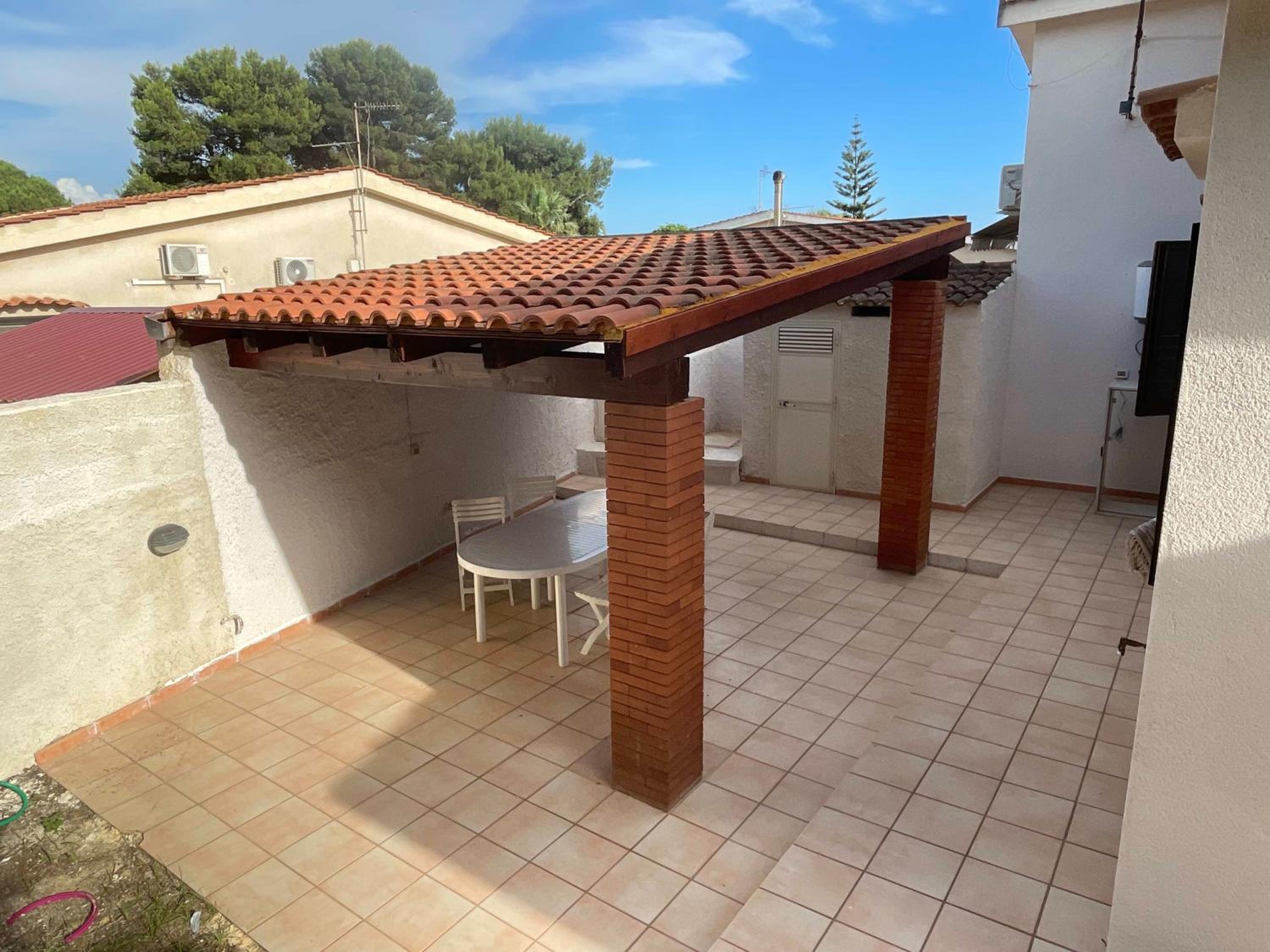 Carlo V Sicilian holidays