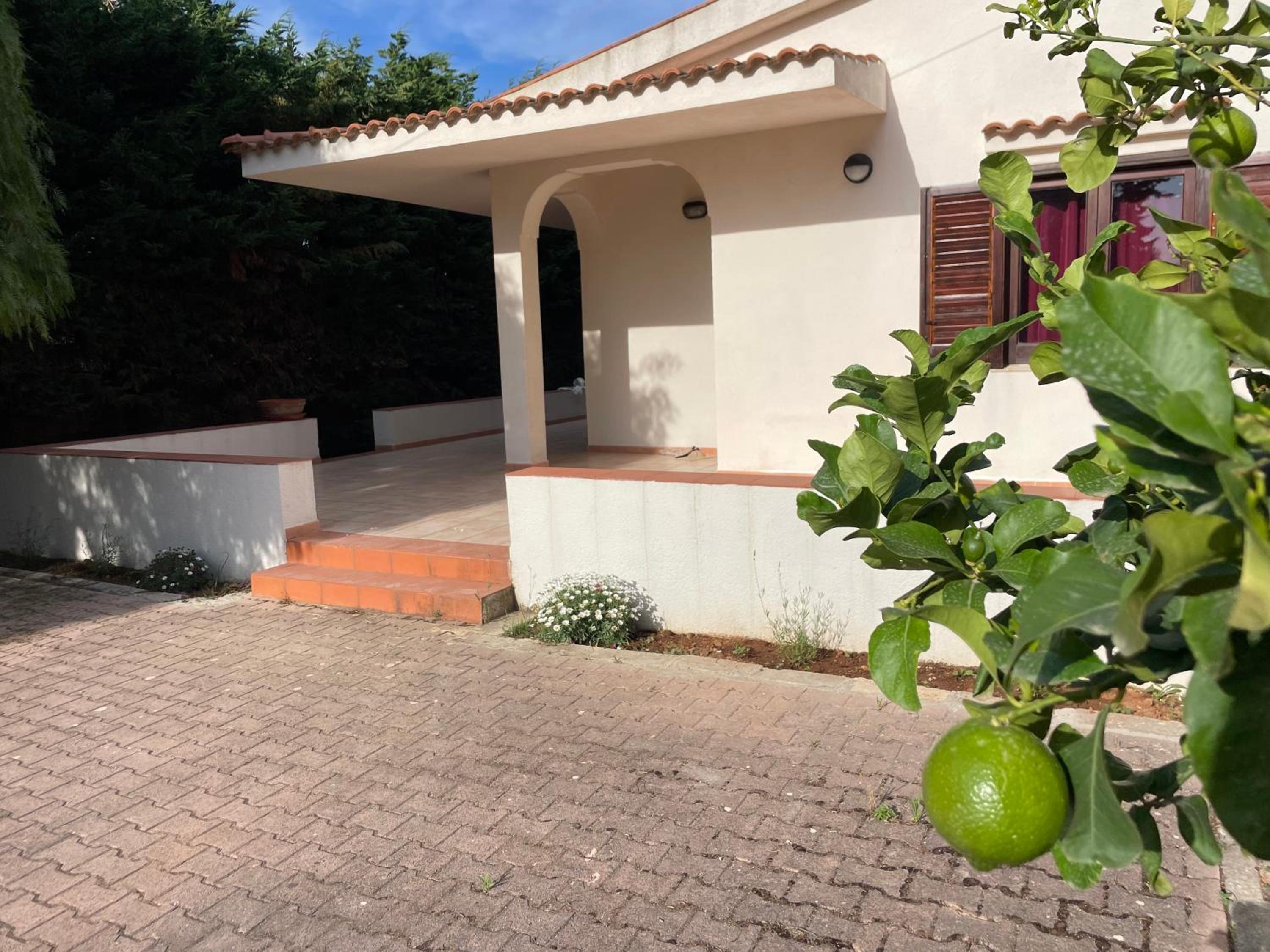 Carlo V Sicilian holidays