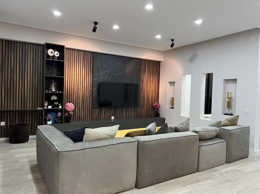 Alinoor's Apartments