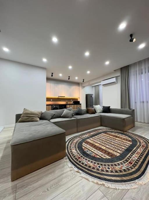 Alinoor's Apartments