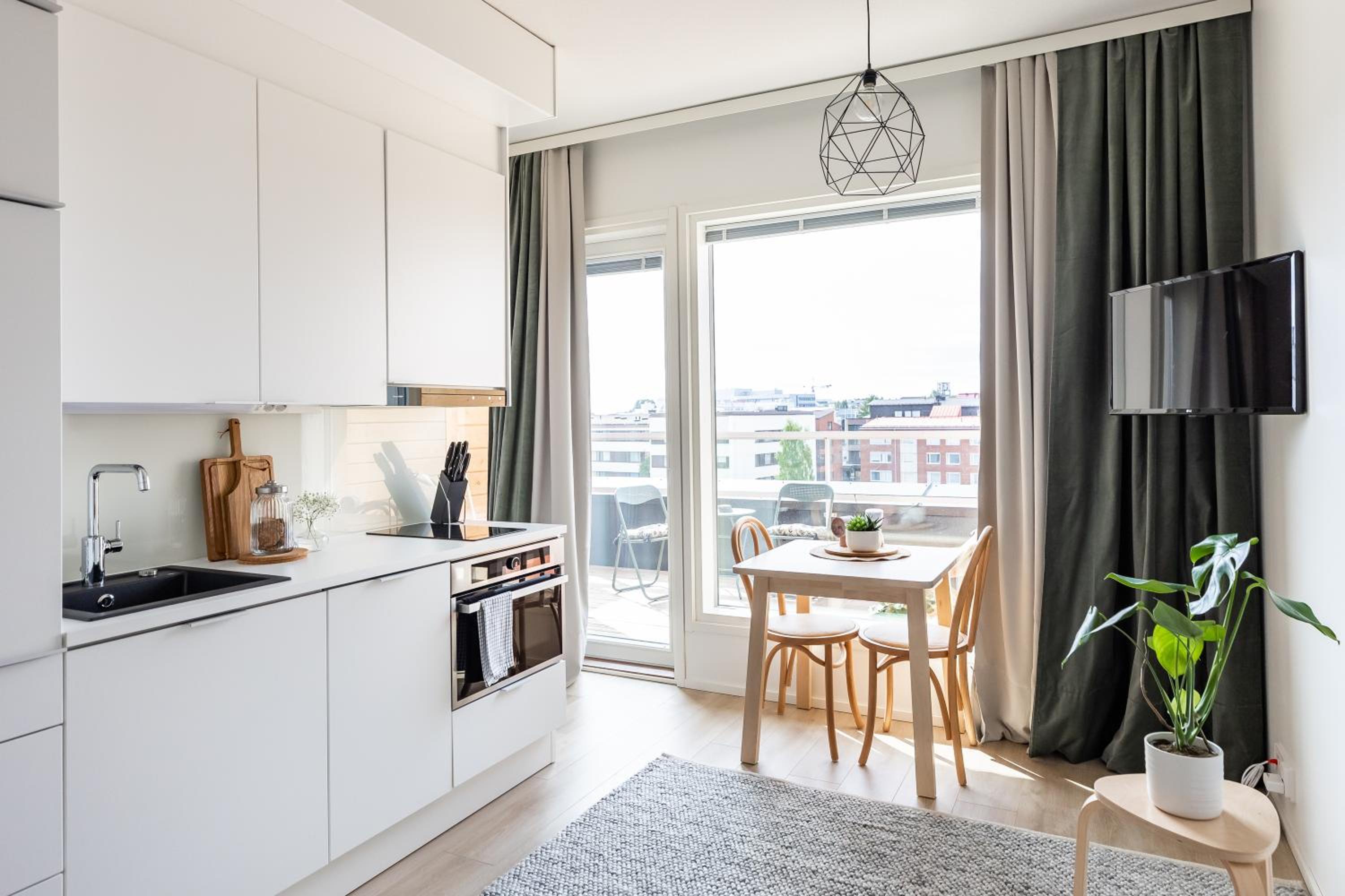 Arctic Taiga Penthouse City Suite
