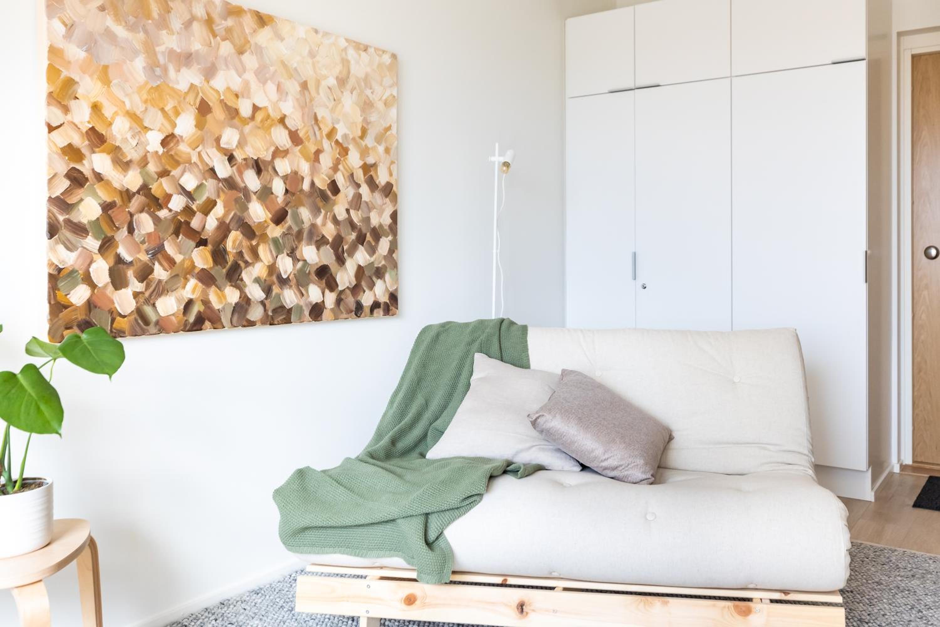 Arctic Taiga Penthouse City Suite