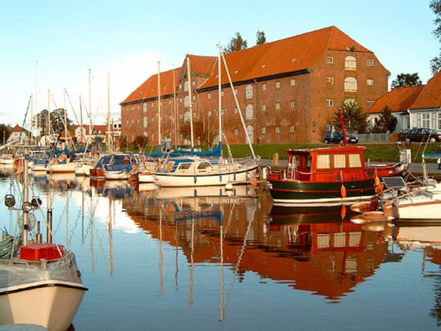 XXL-Ferienhaus - Klindthuus - Urlaub direkt am Hafen view 4