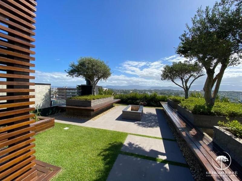 Apt Novo próximo ao mar com piscina