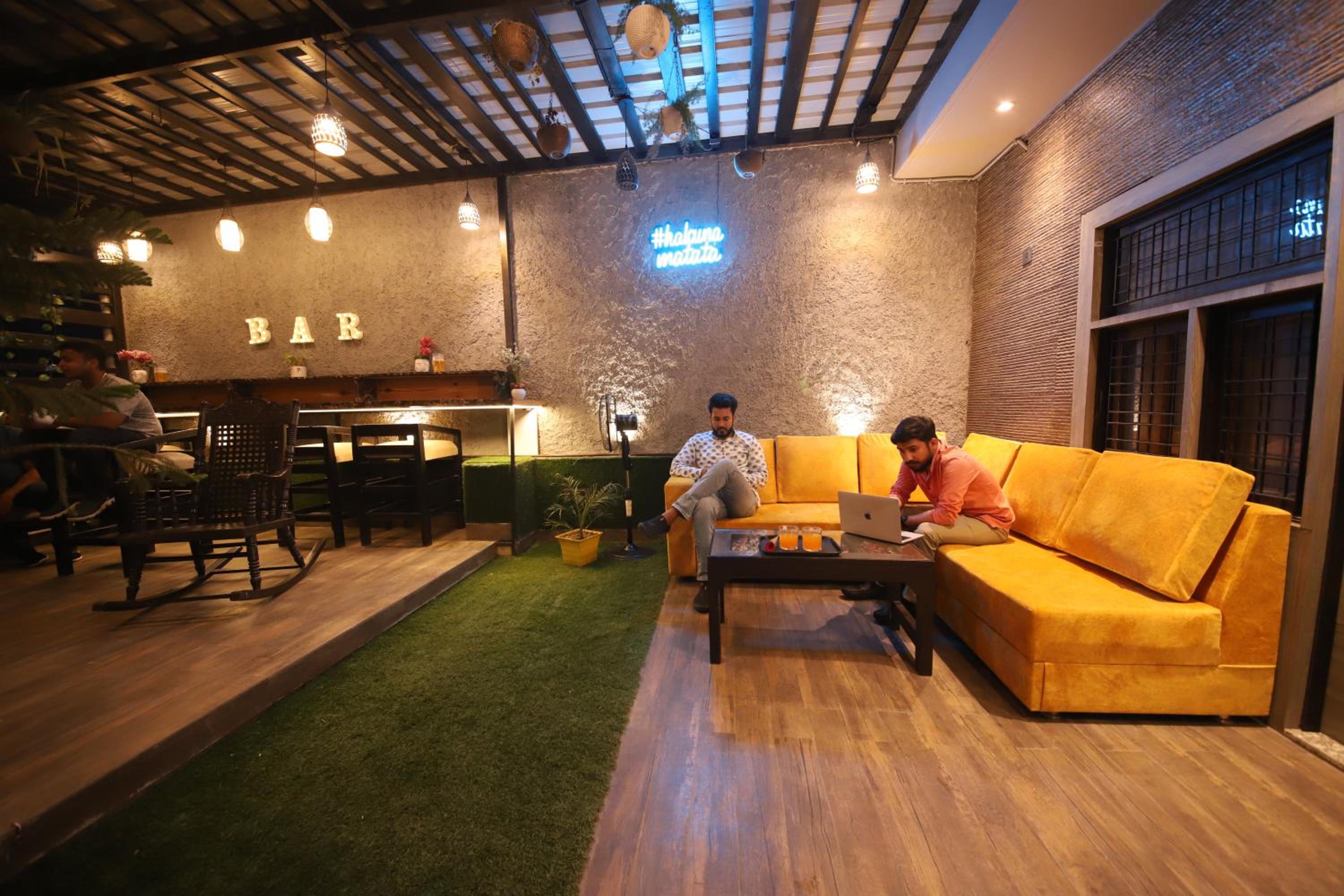 lounge