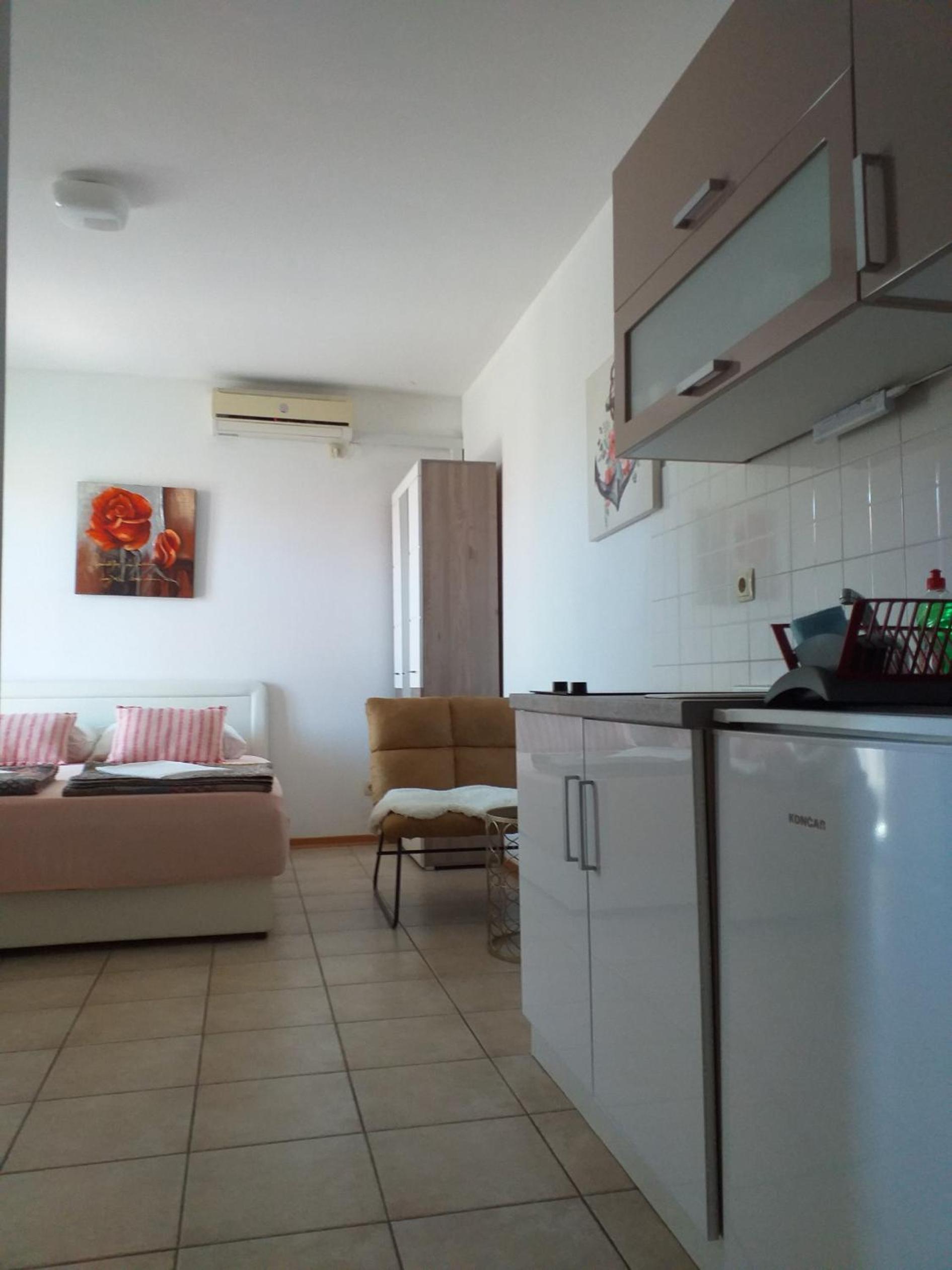 Apartments Golić