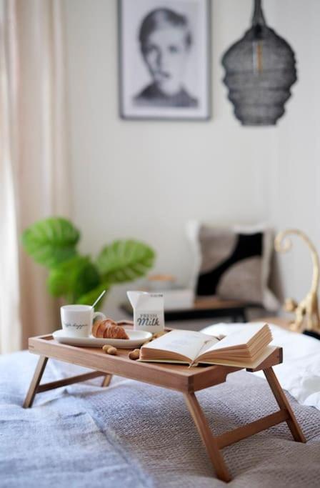 Scandinavian Art 3-BDR Apartment