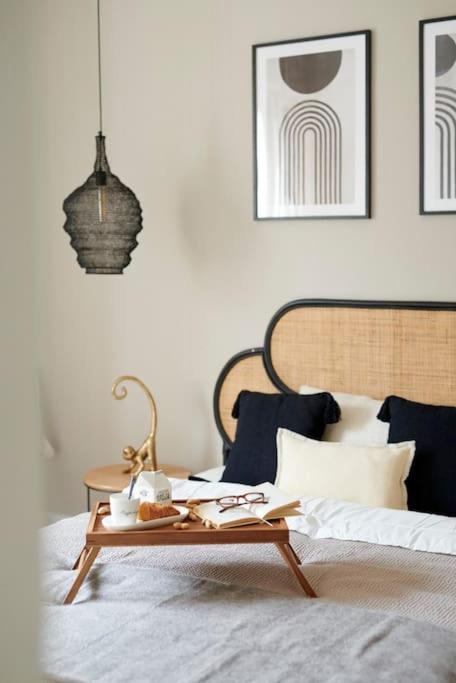 Scandinavian Art 3-BDR Apartment