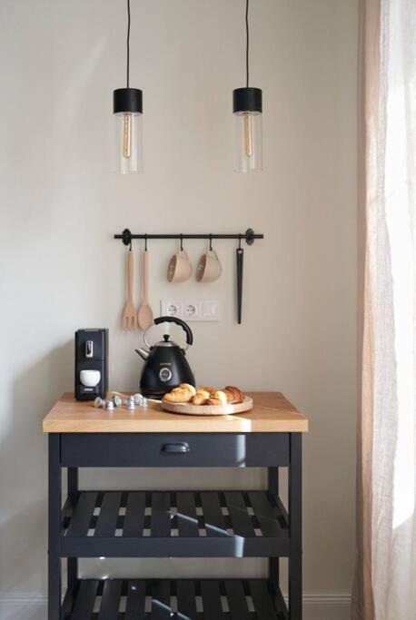 Scandinavian Art 3-BDR Apartment