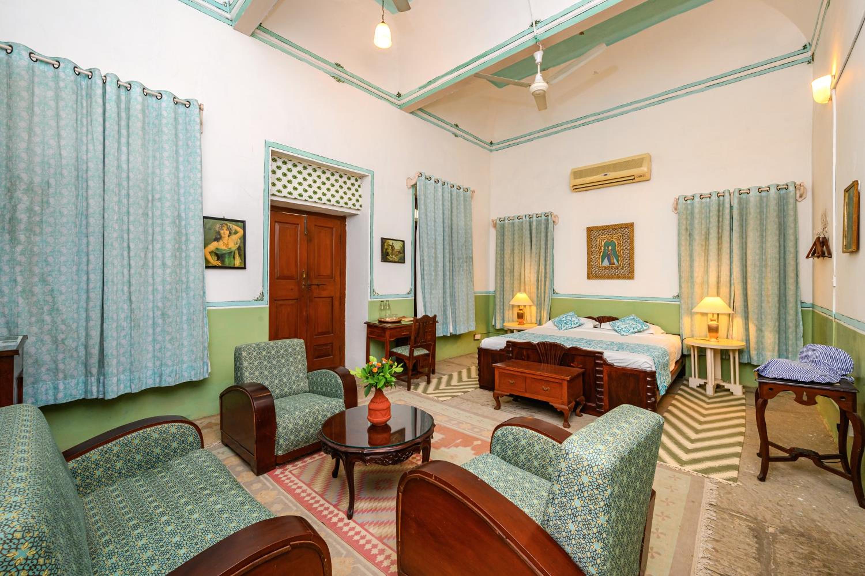 Neemrana's - Piramal Haveli