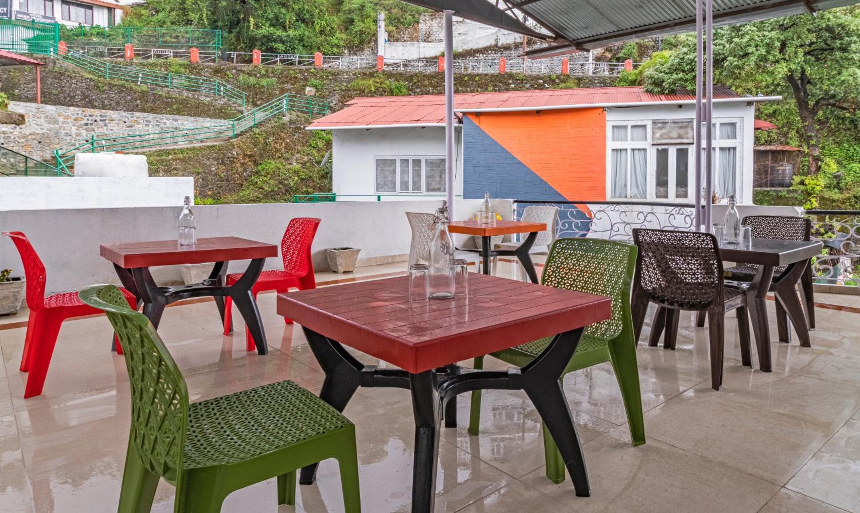 Mussoorie Vacations - Itsy Hotels Peak View, 300 Mts From Mall Road - Property Image 9