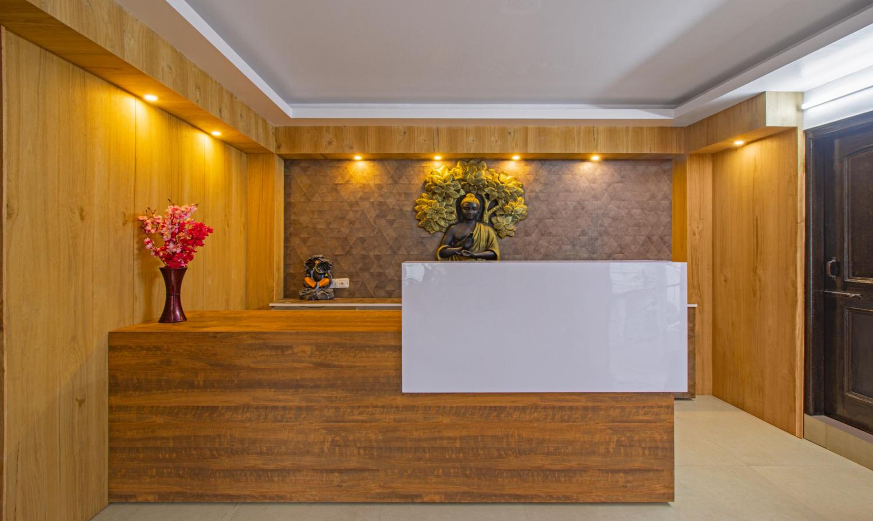 Mussoorie Vacations - Itsy Hotels Peak View, 300 Mts From Mall Road - Property Image 4