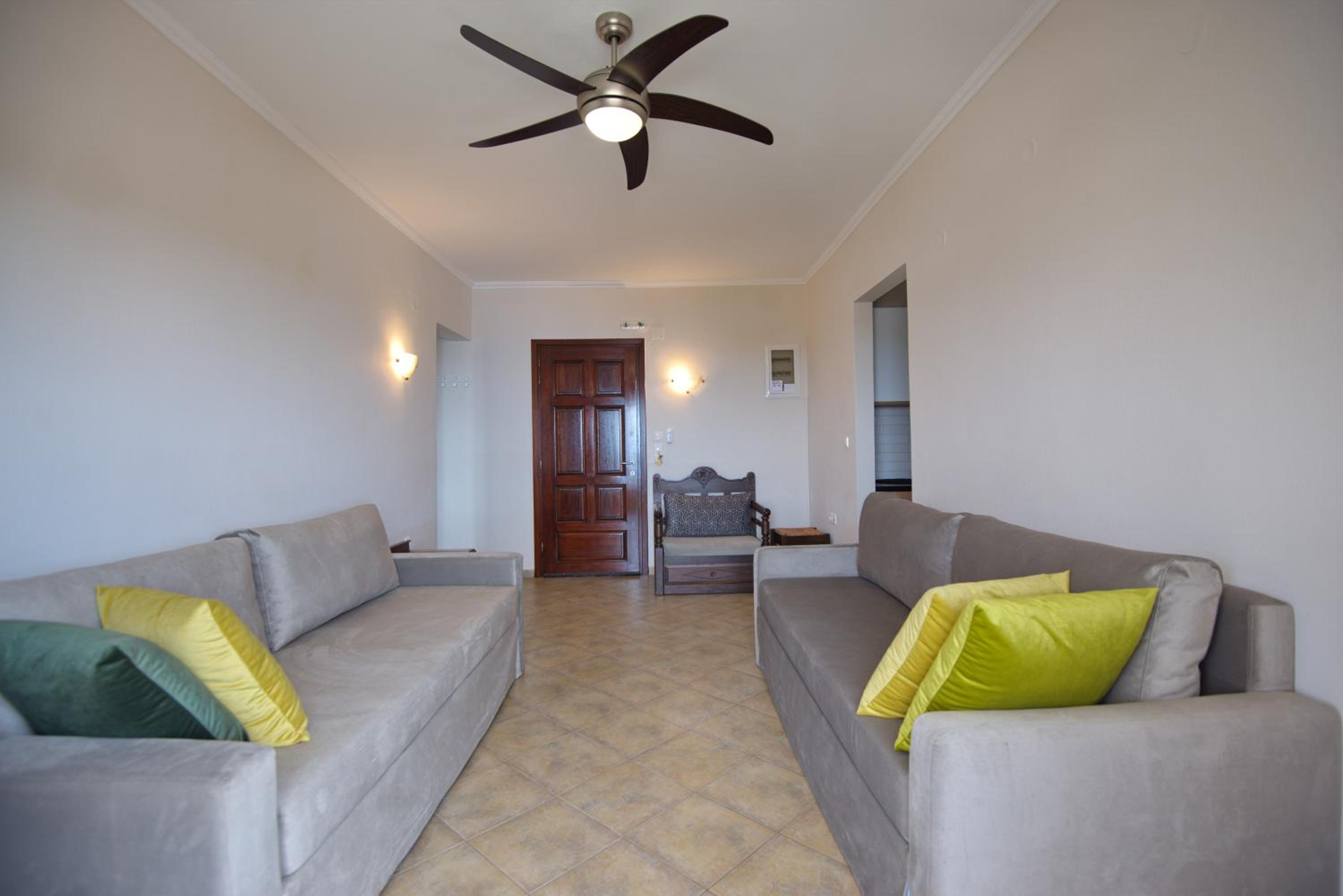 Elpida Apartments