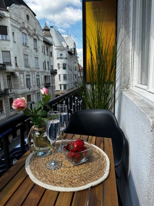 Luxury downtown apartment view 3