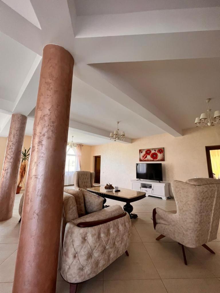 Casa Mardar view 4