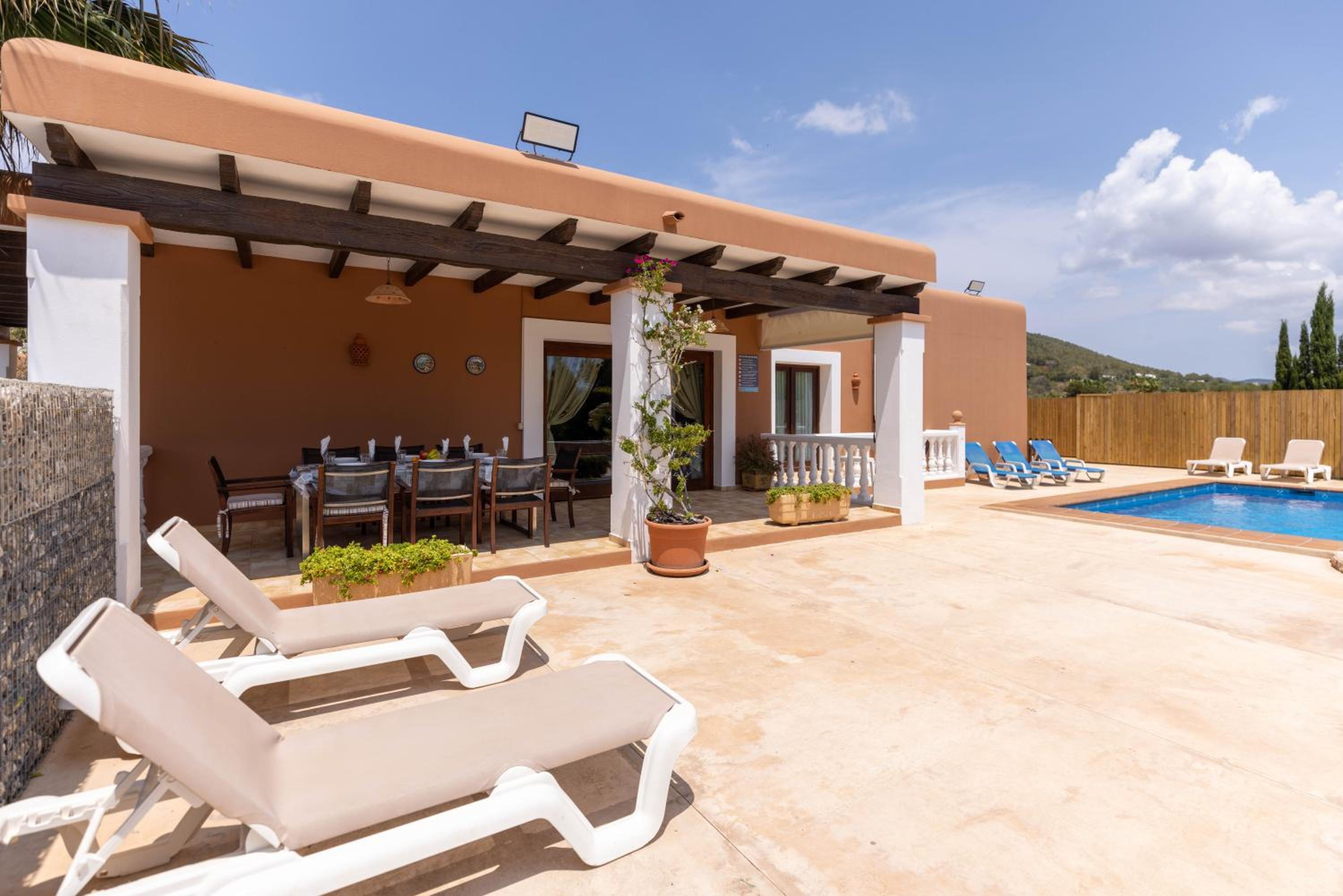 Villa Evie view 4