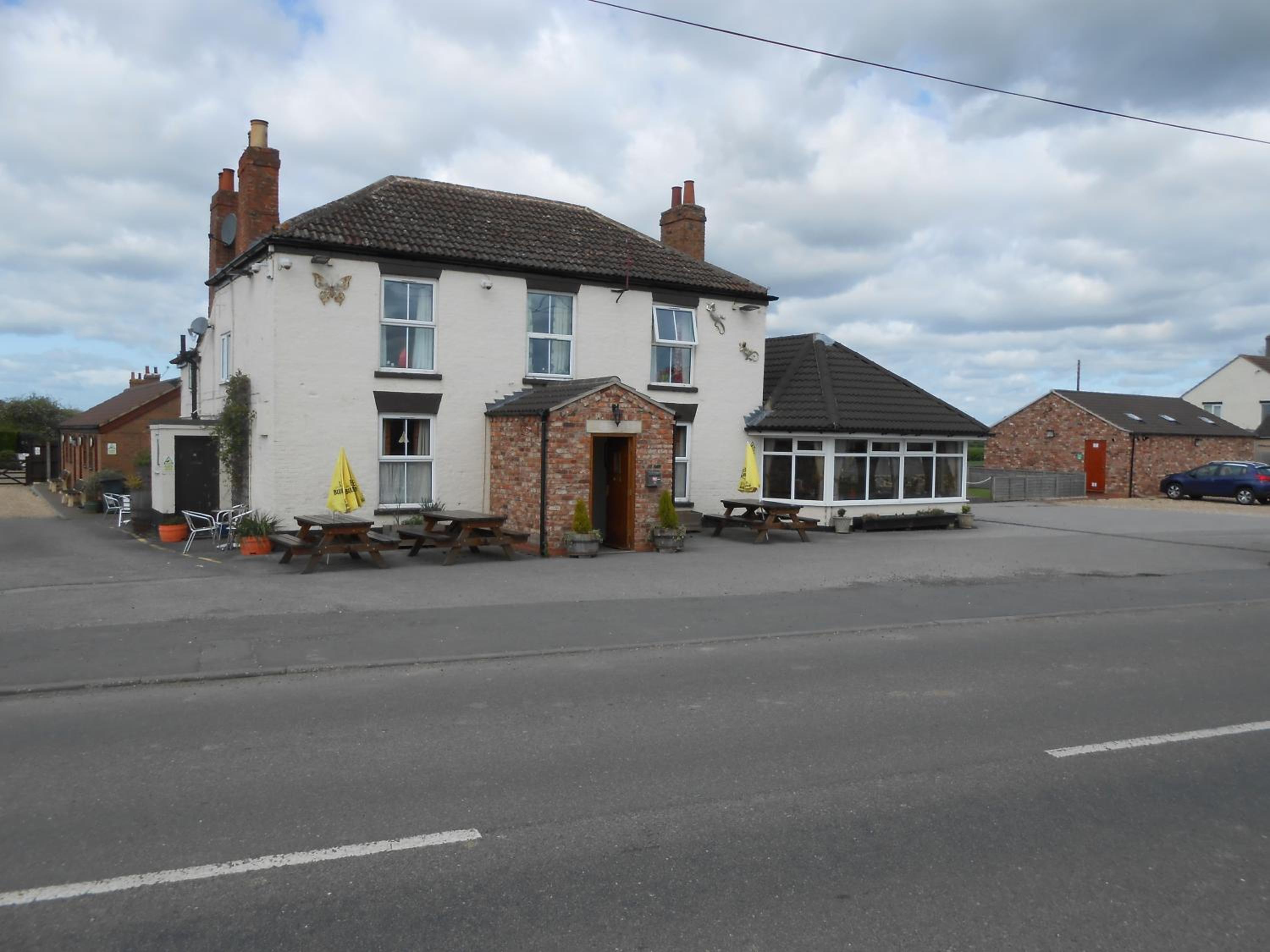 Fox and Hounds Country Inn view 2