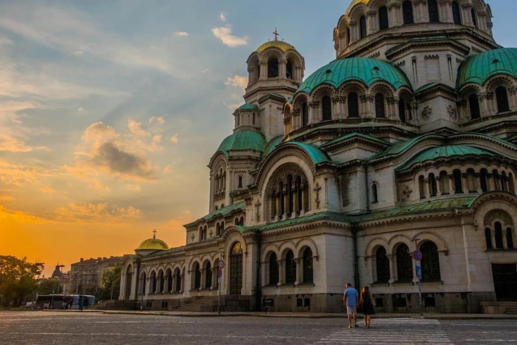 2 bedroom apartment in the heart of Sofia