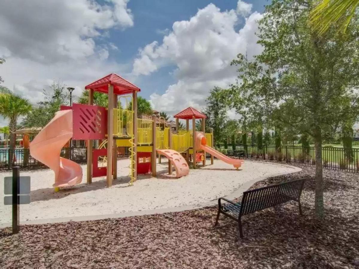 Solterra Resort 5 bedrooms w pool near Disney