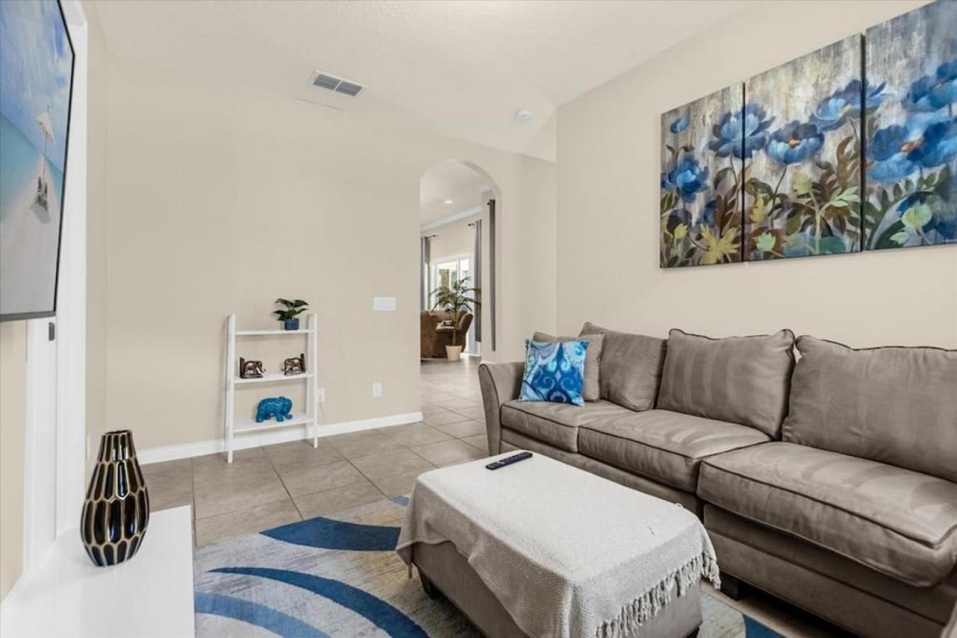Solterra Resort 5 bedrooms w pool near Disney