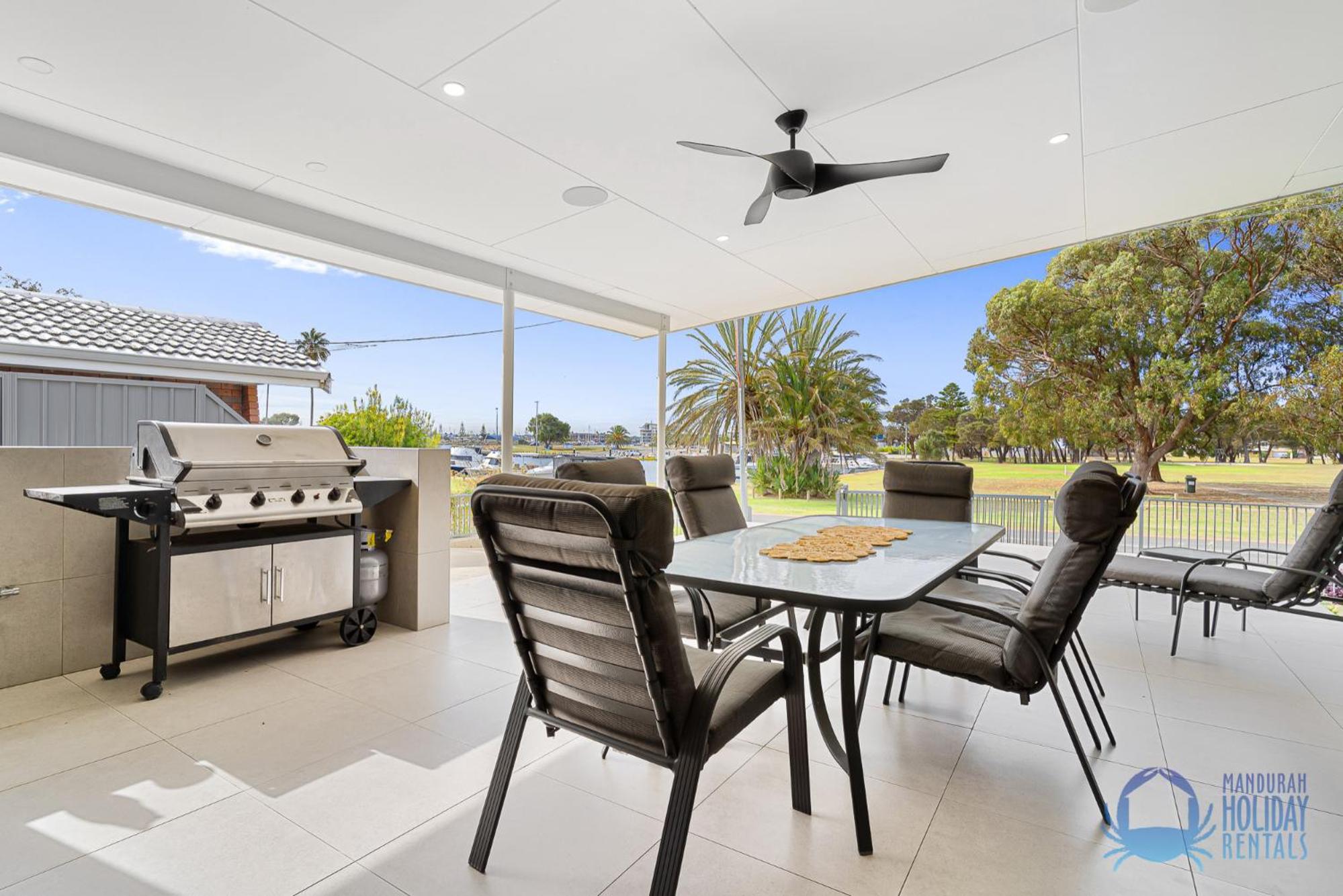 Water Lovers Haven in Mandurah