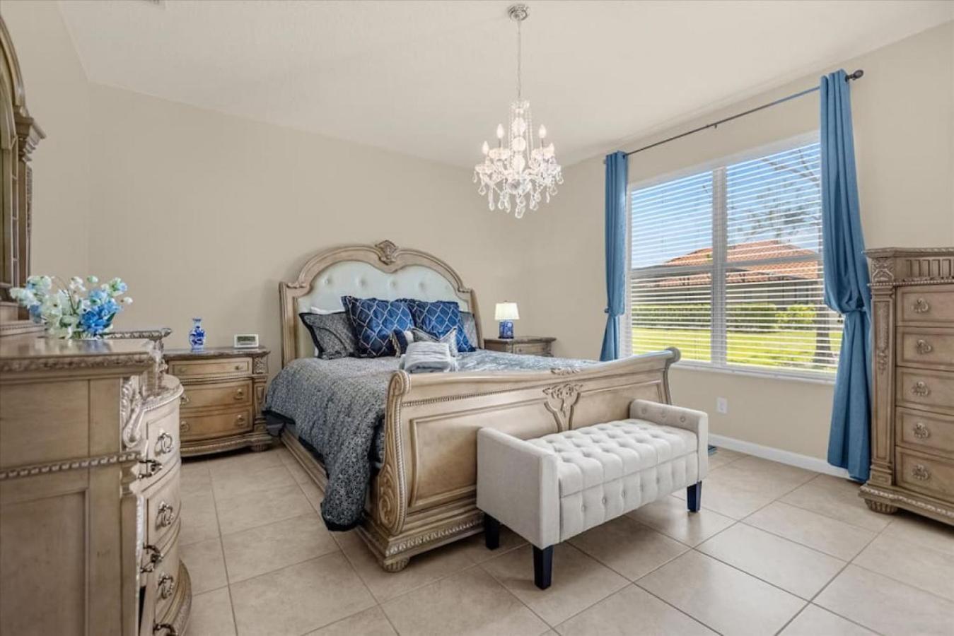 Solterra Resort 5 bedrooms w pool near Disney