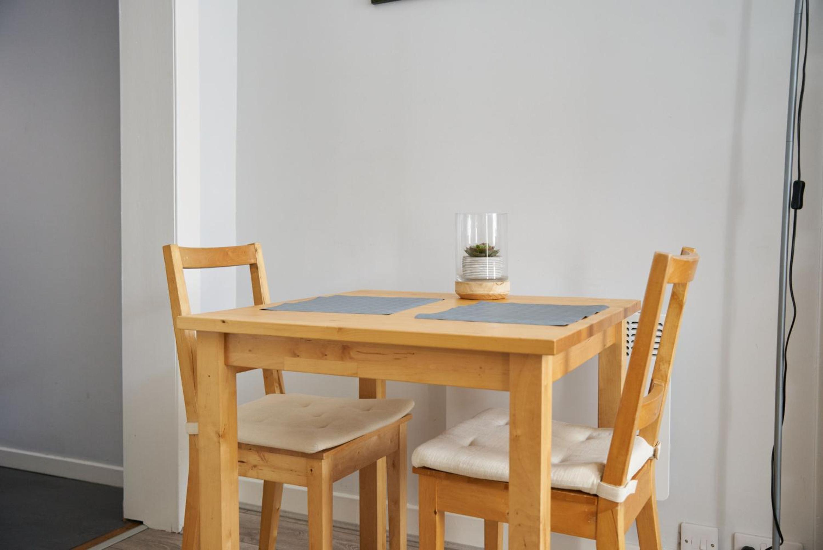 1 BDR House By Caledonia Luxe Stays Short Lets & Serviced Accommodation Lanark