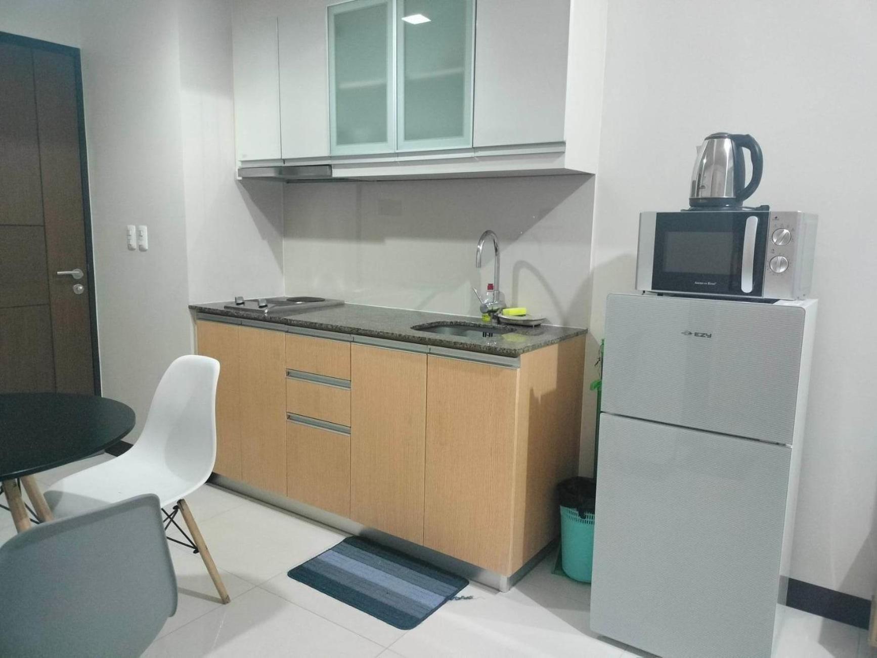 101 Newport Boulevard near NAIA Terminal 3 view 5