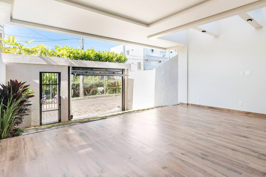 Casa Neves em Bombas