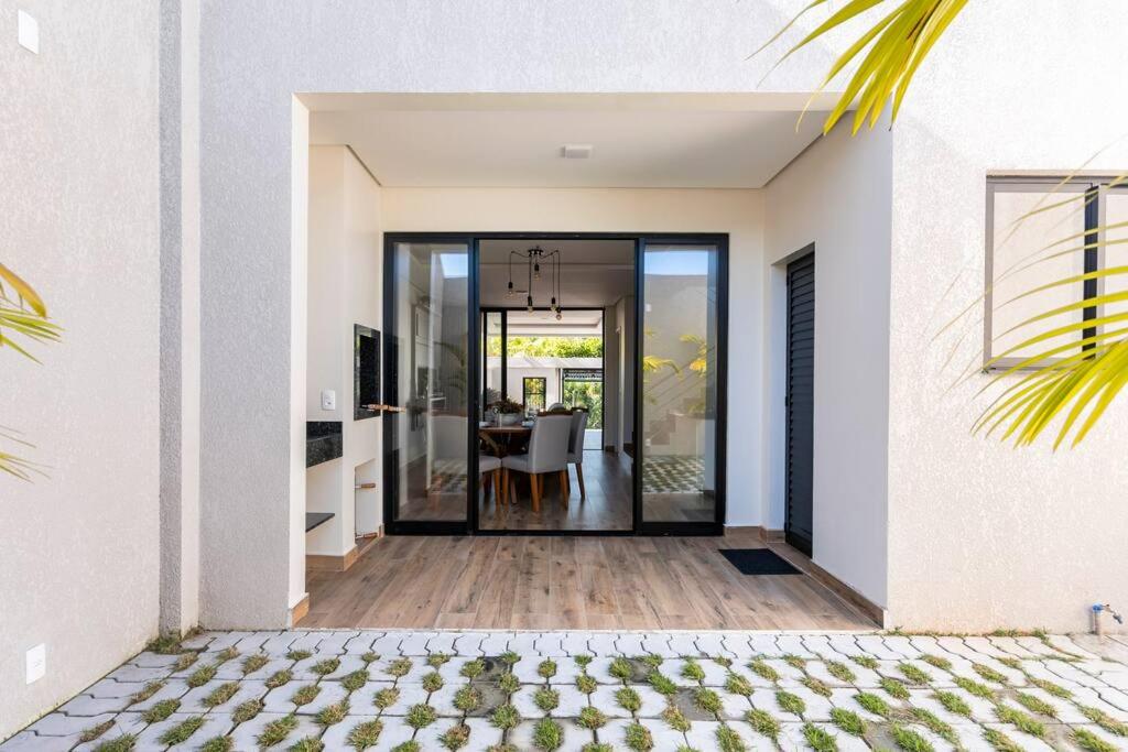 Casa Neves em Bombas