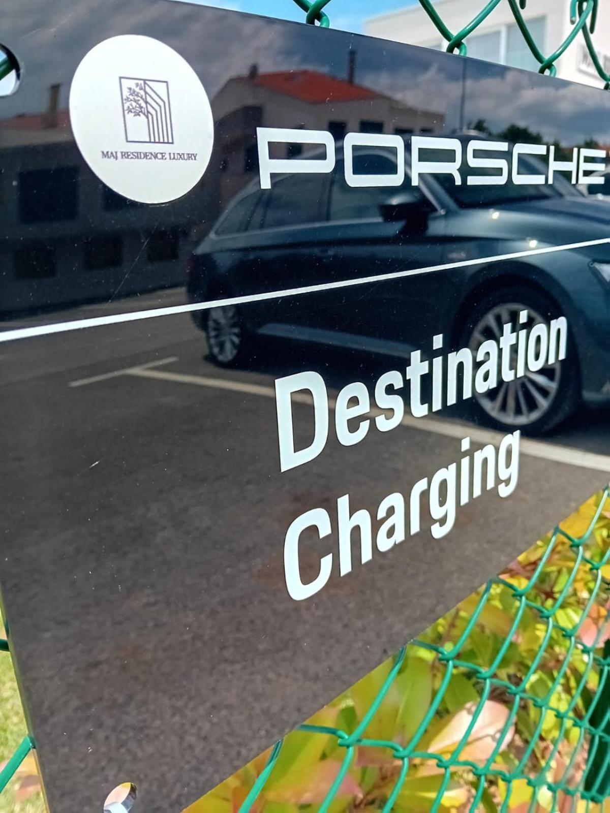 Maj Premium Residence - Property Image 36