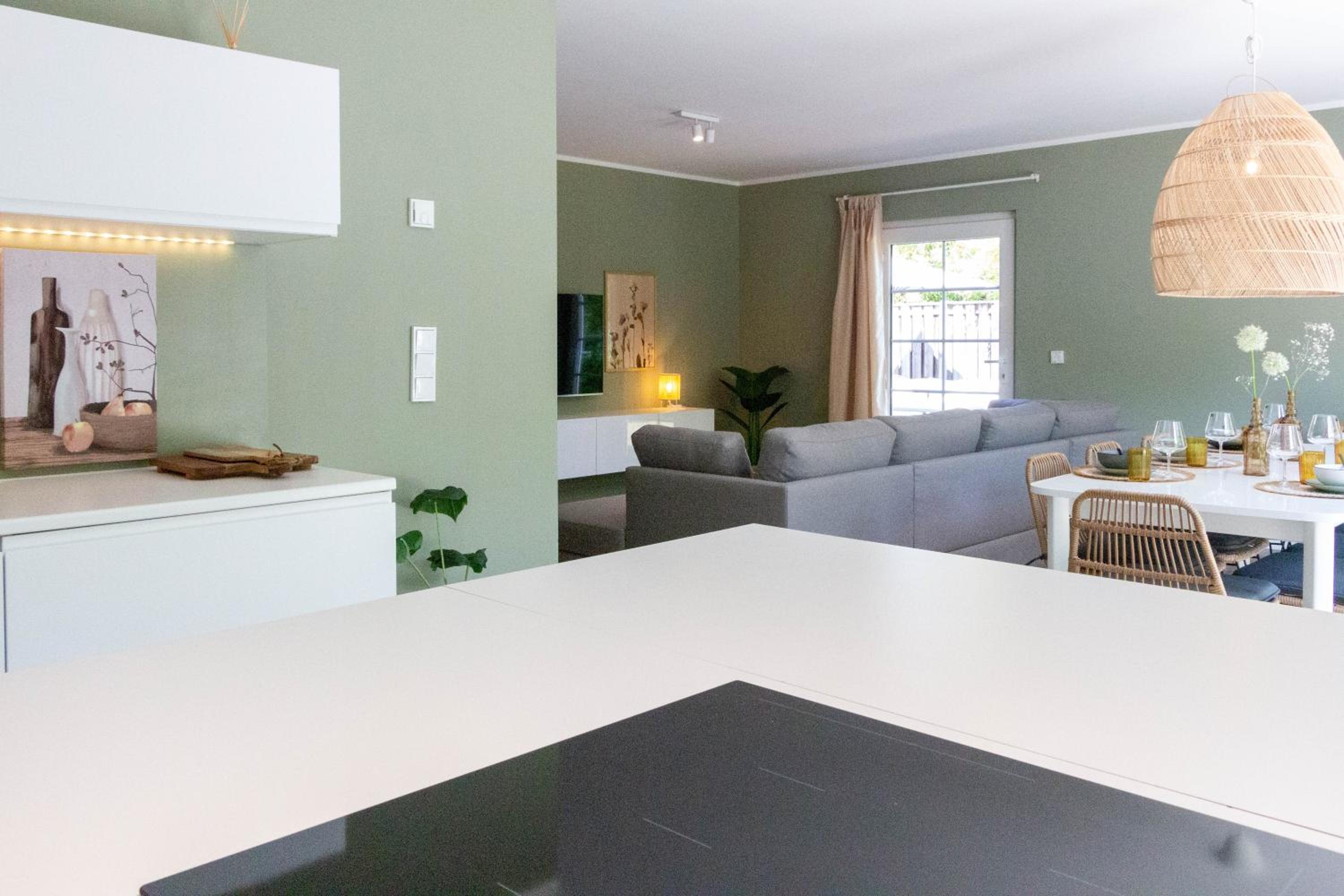 JOOYFUL STAYS Apartments