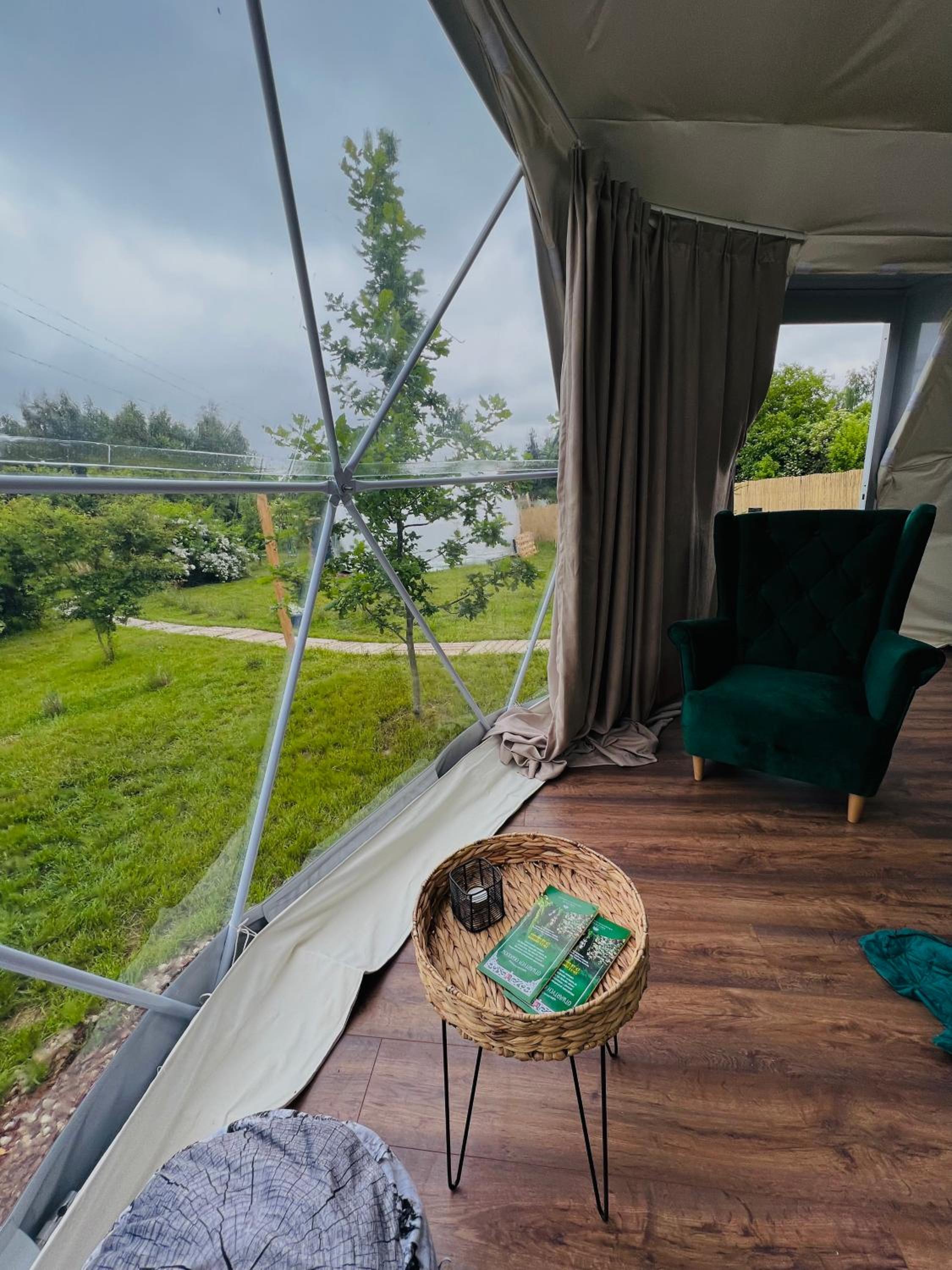 Glamping Stacja Zieleniec w Nałęczowie