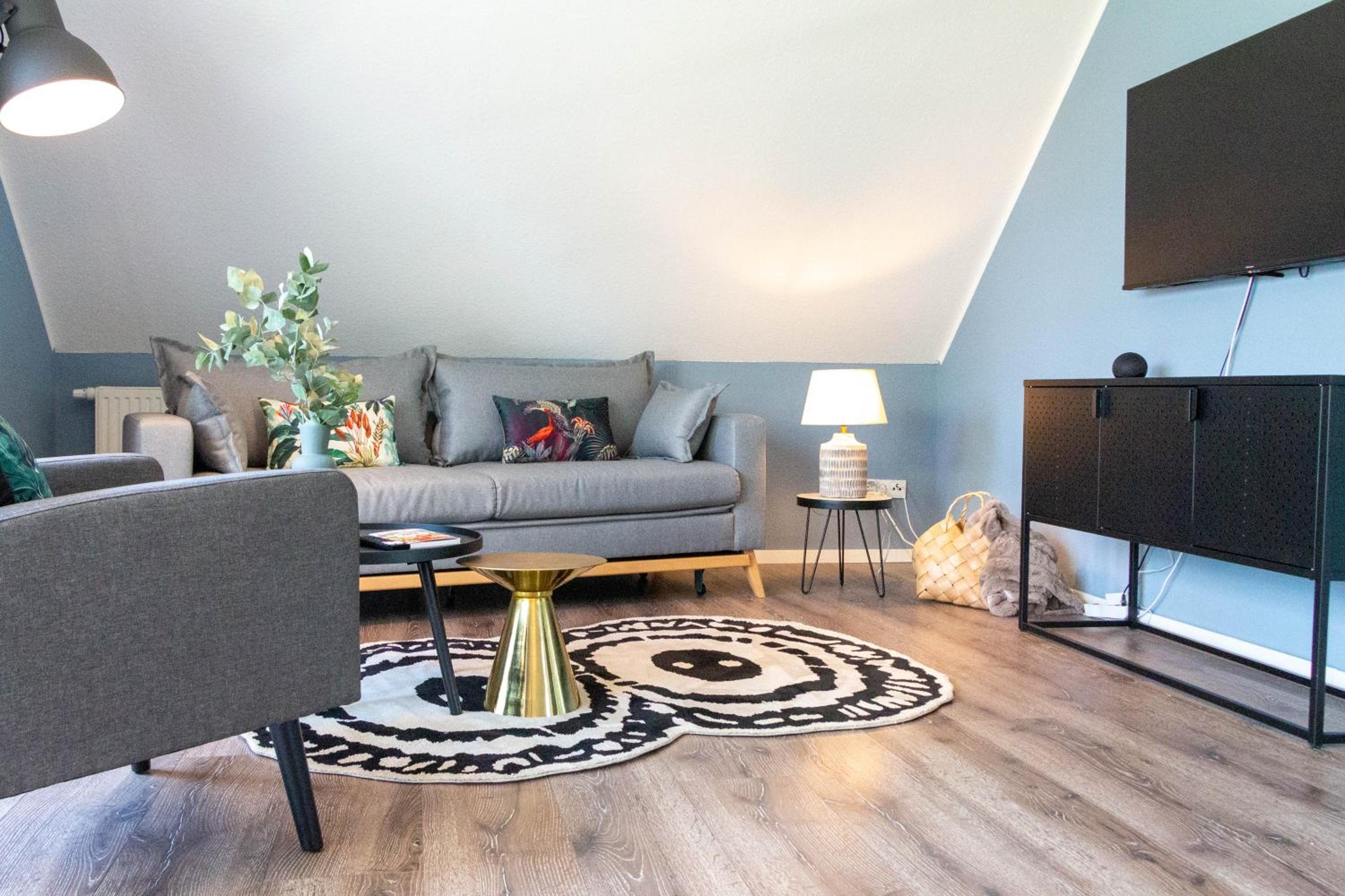 JOOYFUL STAYS Apartments