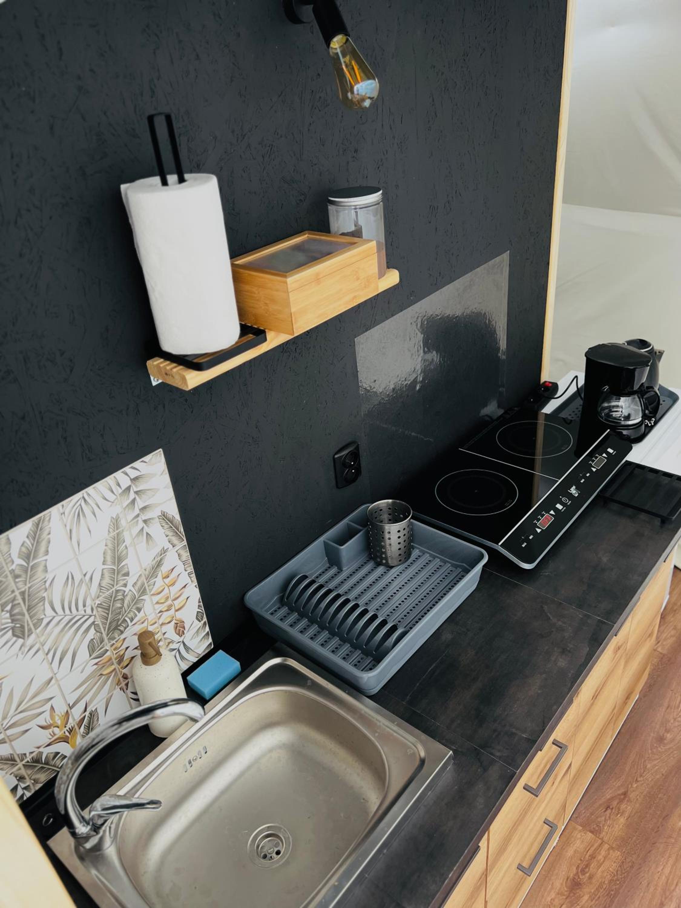 Glamping Stacja Zieleniec w Nałęczowie