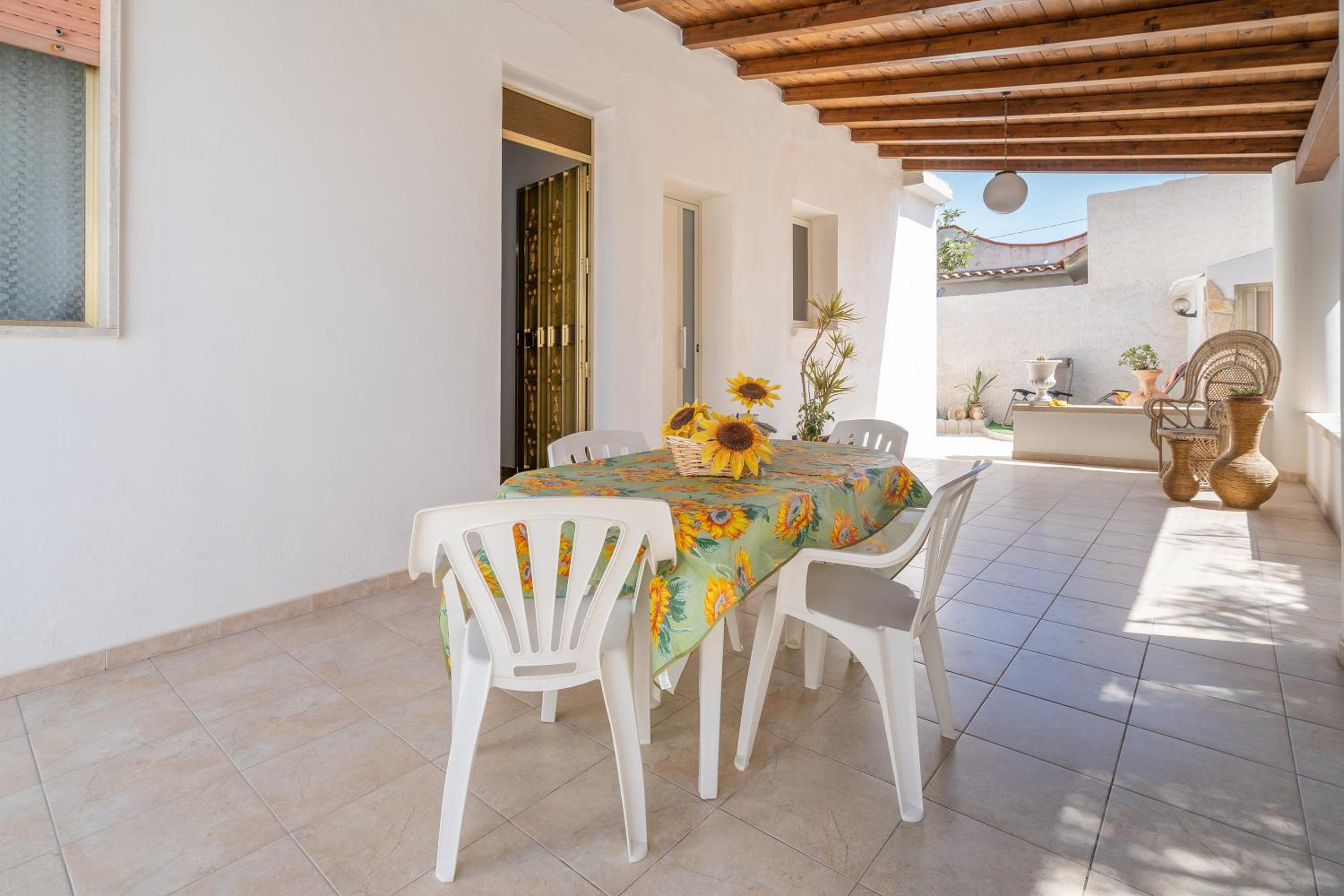 Villa le tre Commari - Blu view 4